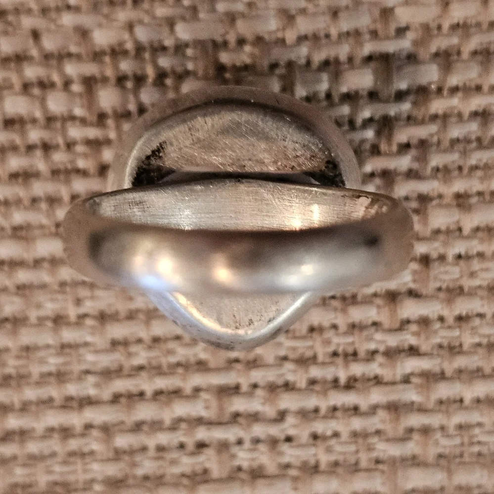 Vintage sterling silver and matte yellow serpentine ring size 5.5